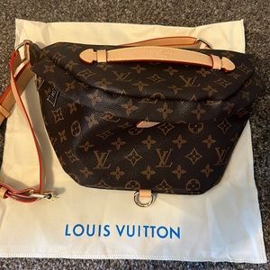 FAUX Louis Vuitton Bumbag